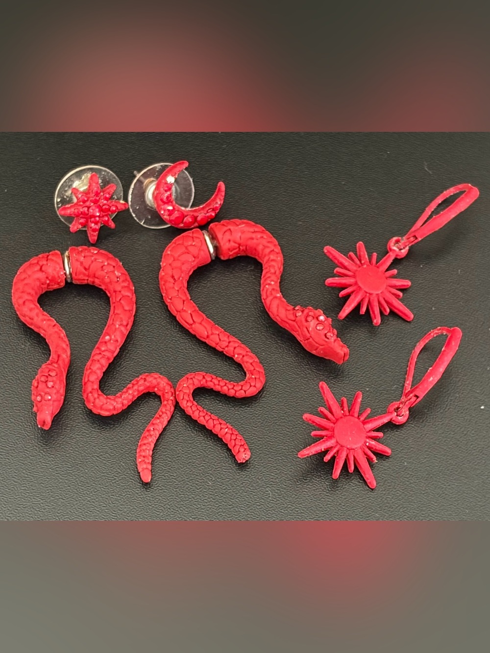 SIMPLY VERA VERA WANG RED CELESTIAL EARRING SET SNAKE FRONT BACK STAR SUNBURST